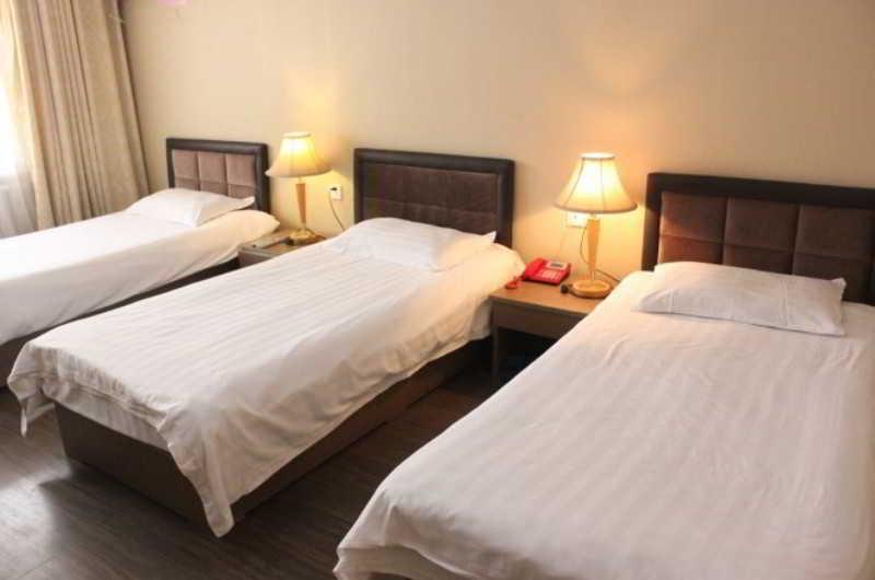 Fortune Business Hotel Qingdao Esterno foto