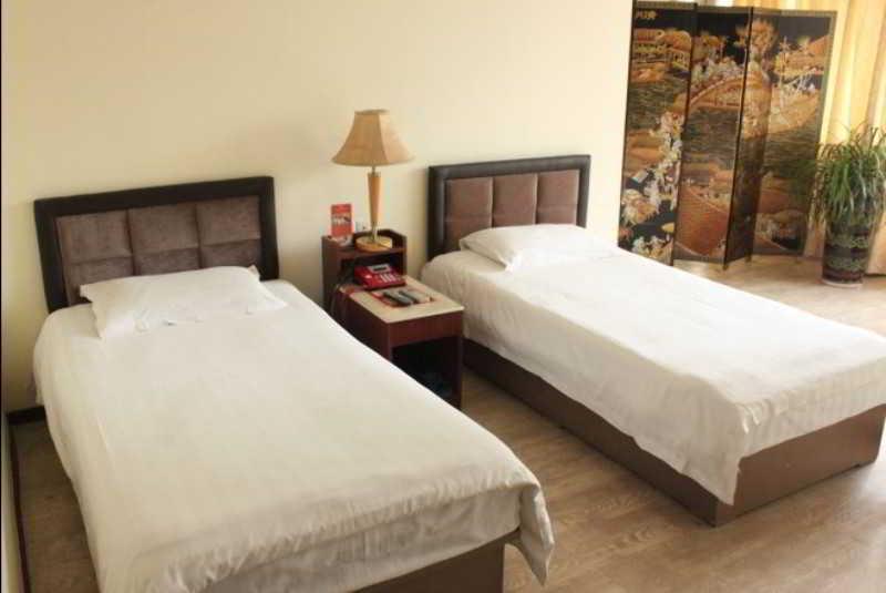 Fortune Business Hotel Qingdao Esterno foto