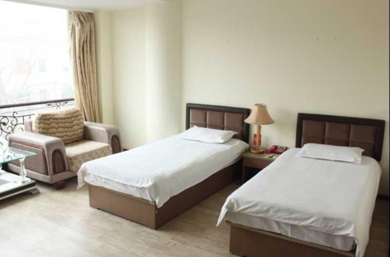 Fortune Business Hotel Qingdao Esterno foto